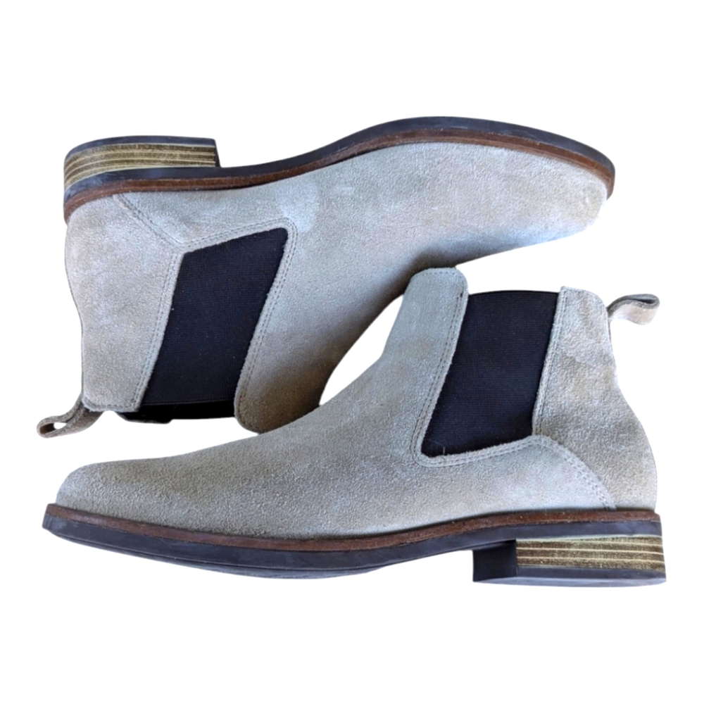 Women's Clarks Clarkdale Arlo Chelsea Boot - grey - Size 9.5 $39